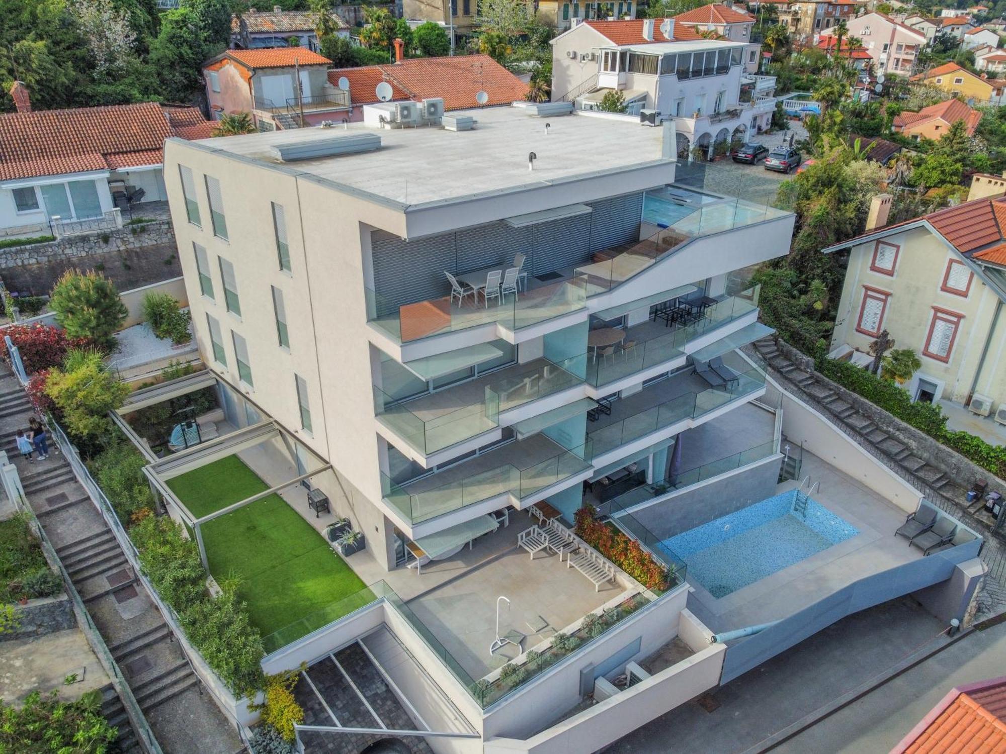Exclusive Soho Center With Pool And Terrace *